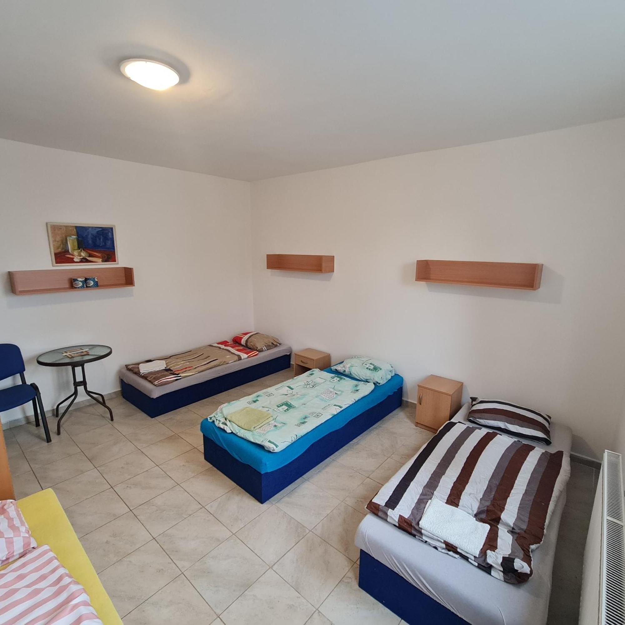 מלון פארדוביצה Nika Beds מראה חיצוני תמונה